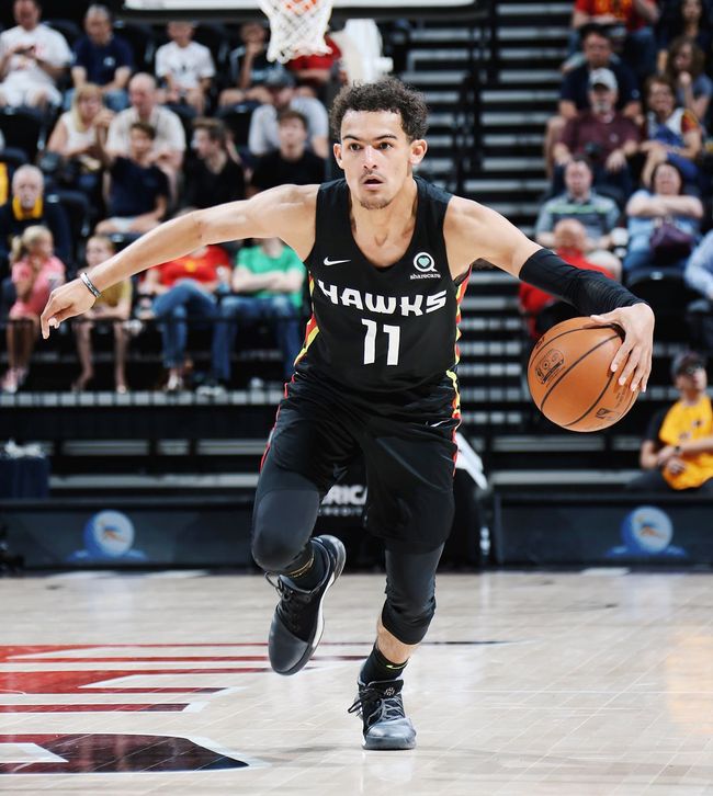 足球国足球员海外首发，发挥稳定（国脚海外联赛首发，表现稳健）