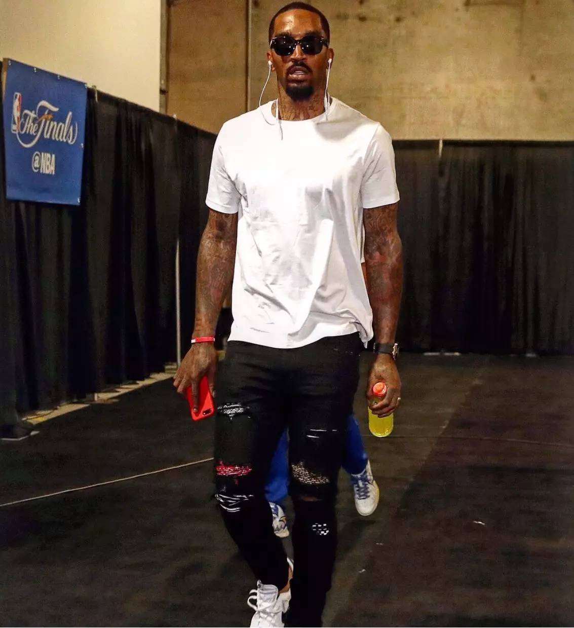 德天空：除拜仁外所有德甲俱乐部均有意波鸿19岁中场伦茨（德国天空体育：拜仁之外的德甲球队均有意波鸿19岁中场伦茨）