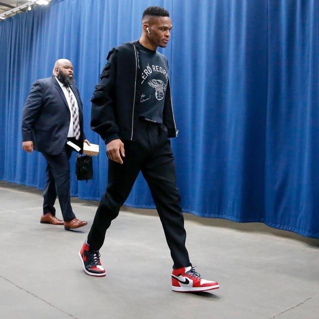 意甲真是欧洲球星的养老胜地。罗哥吃亏就吃亏在去的...（意甲俨然成了欧洲球星的休养地，罗哥吃亏就吃在这一点上...）