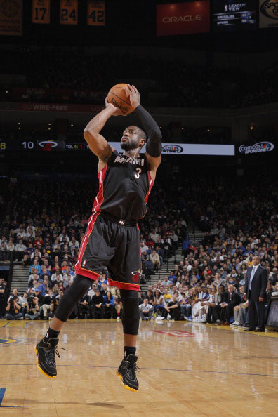 洛塞尔索：安哥拉球员身体素质出色，我们很难找到进球机会（洛塞尔索：安哥拉队对抗强硬，我们难以创造破门机会）