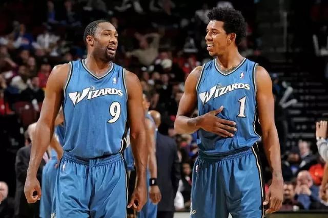 英超半场：达姆斯高、弗莱明造险，布伦特福德0-0伯恩利（英超半场：达姆斯高、弗莱明连续造险，布伦特福德与伯恩利0-0暂平）